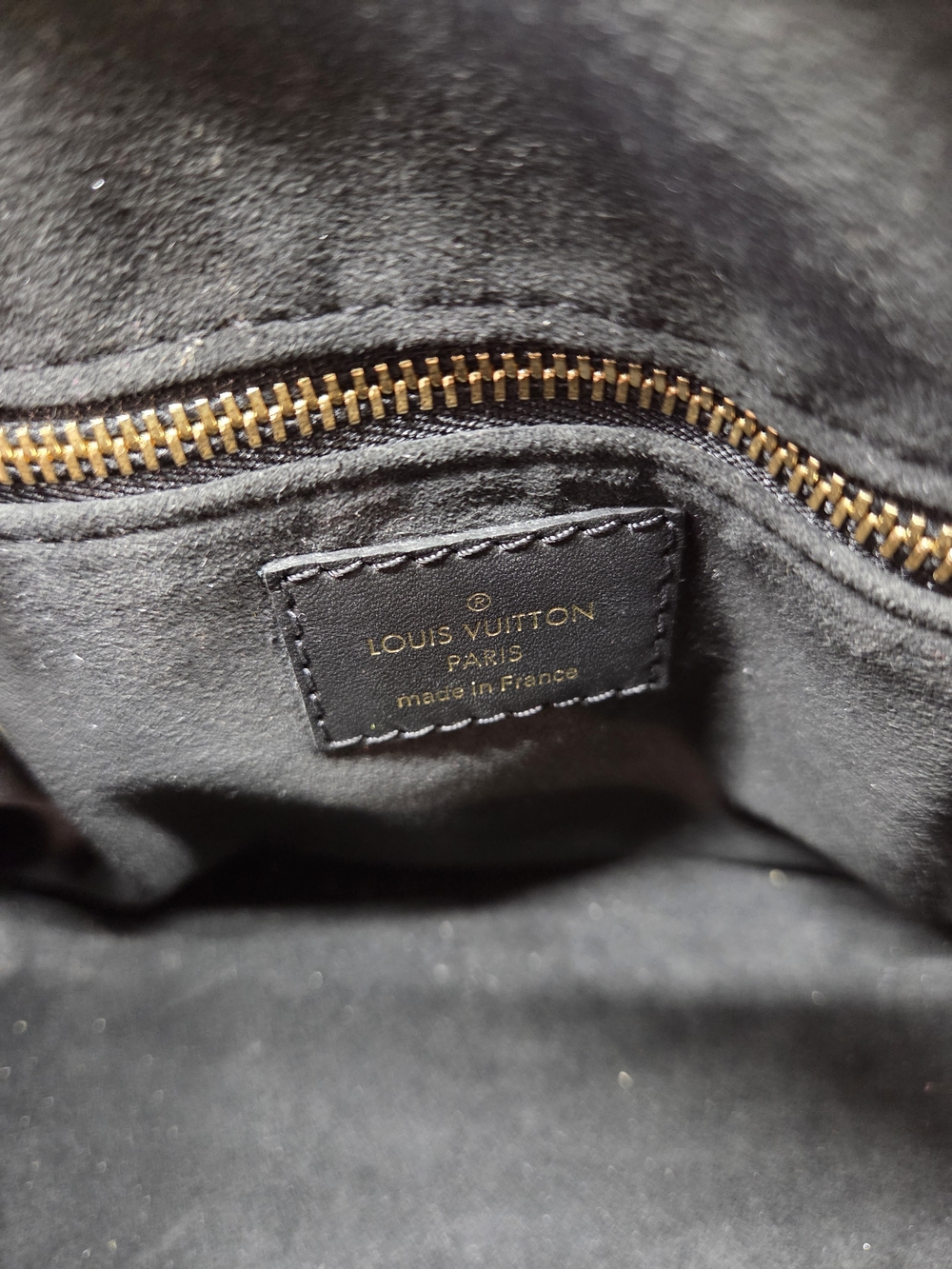 Louis Vuitton Monogram Petite Malle Souple Crossbody Bag - Excellent - Picture 15 of 16